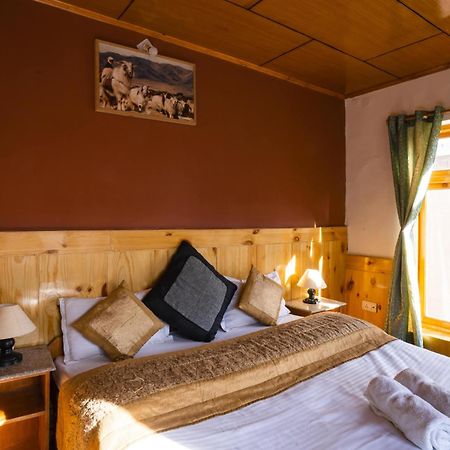 Rainbow Holiday Home Leh Bagian luar foto